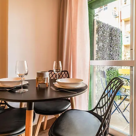 Hills Duquesa Apartment
